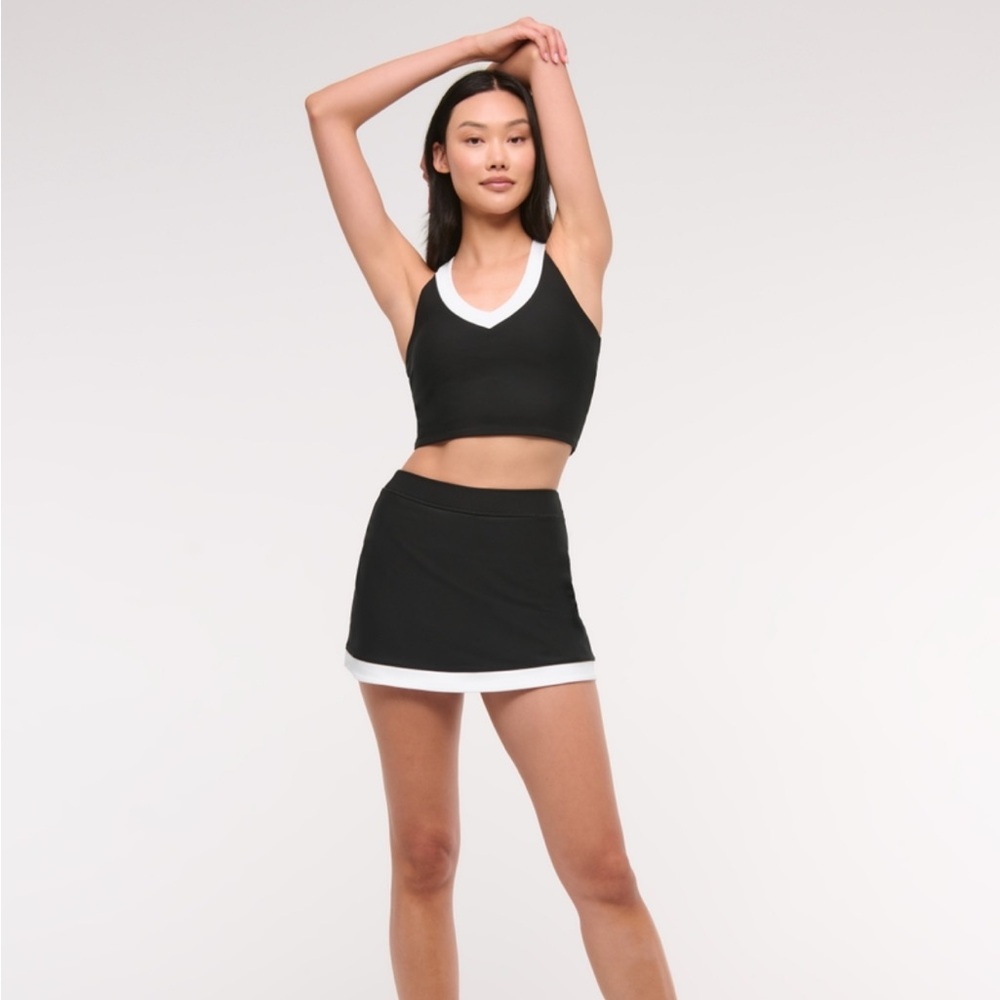 Abercrombie YPB Navy Lined Clean Mini Skirt Brand New with Tags!
